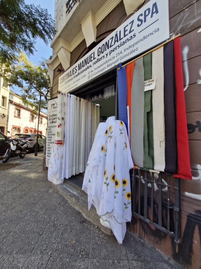 Trabajo de cortinaje a medida 24