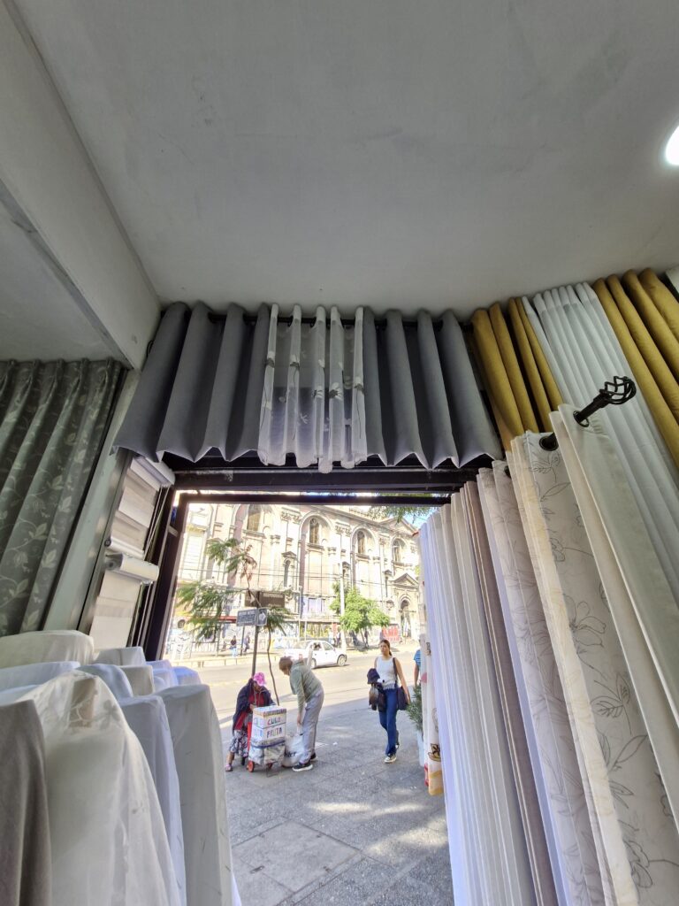 Trabajo de cortinaje a medida 27