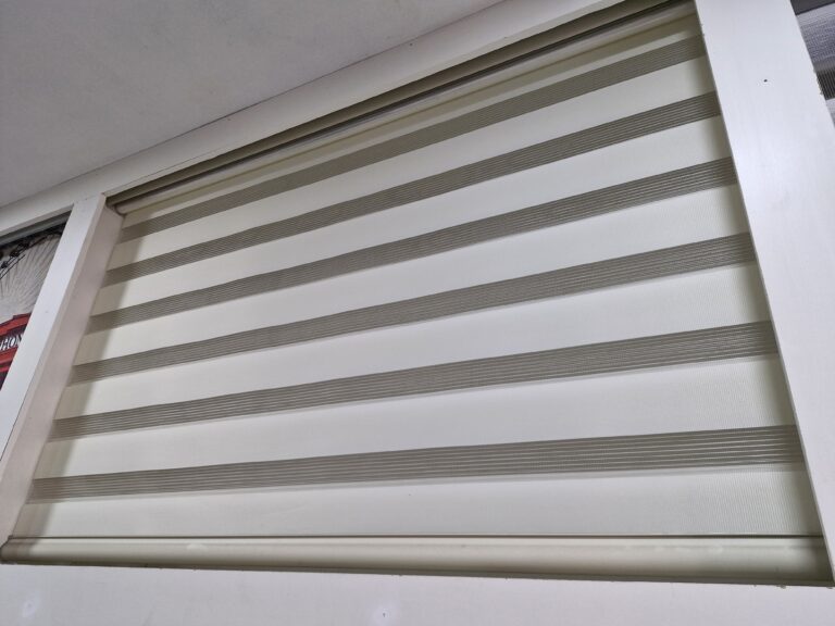 Trabajo de cortinaje a medida 56